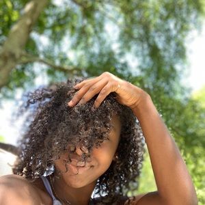 Meet your Posher, Chloe